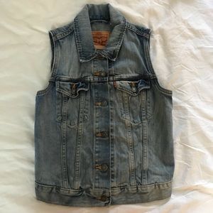Women’s Levi’s Denim Vest